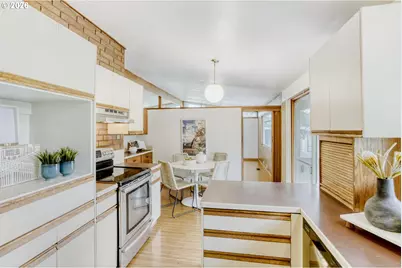 12340 NE Hassalo St, Portland, OR 97230 - Photo 14