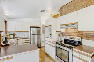 12340 NE Hassalo St, Portland, OR 97230 - Photo 12