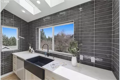 2455 W 29th Ave, Eugene, OR 97405 - Photo 10