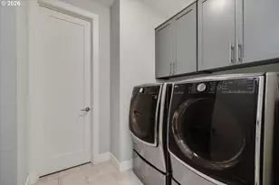 9629 SW 18th Pl, Portland, OR 97219 - Photo 28