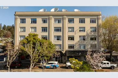 340 Central Ave, Coos Bay, OR 97420 - Photo 2