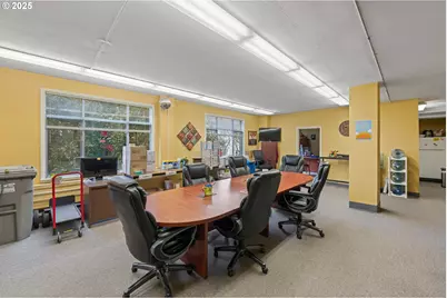 340 Central Ave, Coos Bay, OR 97420 - Photo 38