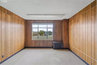 340 Central Ave, Coos Bay, OR 97420 - Photo 44