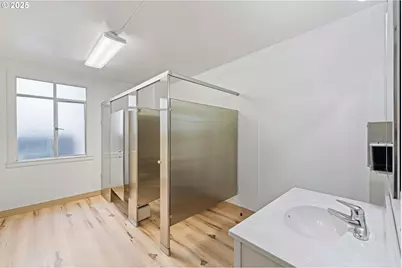 340 Central Ave, Coos Bay, OR 97420 - Photo 24