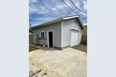974 Fir Ave, Reedsport, OR 97467 - Photo 22