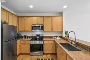 20750 Viewpoint Rd, West Linn, OR 97068 - Photo 16