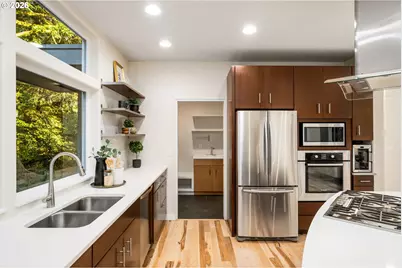 9342 NW Skyline Blvd, Portland, OR 97231 - Photo 16