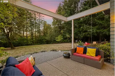 9342 NW Skyline Blvd, Portland, OR 97231 - Photo 14