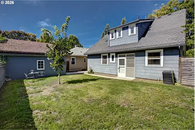3914 NE Laddington Ct, Portland, OR 97232 - Photo 42