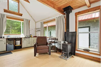 565 Canyon Rd, Lyle, WA 98635 - Photo 8