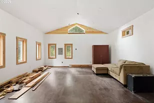 565 Canyon Rd, Lyle, WA 98635 - Photo 12