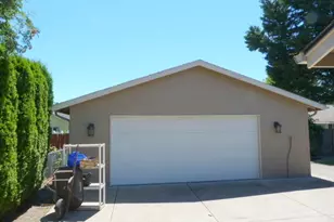 1575 Canary Ct, Salem, OR 97301 - Photo 4