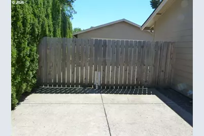 1575 Canary Ct, Salem, OR 97301 - Photo 2
