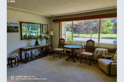 10826 NE Oregon St, Portland, OR 97220 - Photo 8