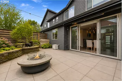 37 NE Skidmore St, Portland, OR 97211 - Photo 4