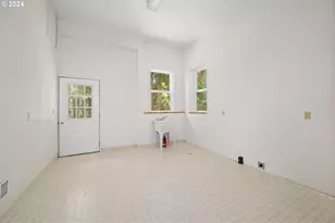 285 Waldorf Pl, Astoria, OR 97103 - Photo 40