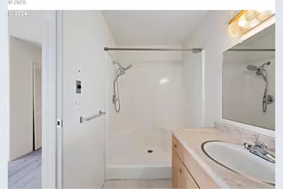 285 Waldorf Pl, Astoria, OR 97103 - Photo 14