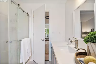 8885 SW 76th Pl, Portland, OR 97223 - Photo 28