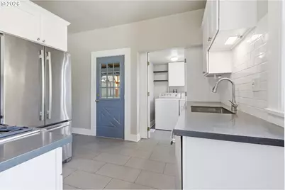 25 SE 76th Ave, Portland, OR 97215 - Photo 18