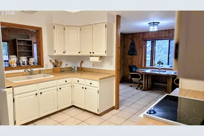 94474 Riley Creek Way, Gold Beach, OR 97444 - Photo 10