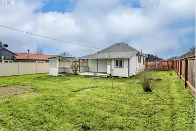 139 R St, Riddle, OR 97469 - Photo 30