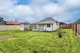 139 R St, Riddle, OR 97469 - Photo 30