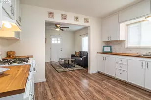 139 R St, Riddle, OR 97469 - Photo 14