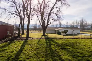 10001 SE Amity Dayton Hwy, McMinnville, OR 97128 - Photo 38