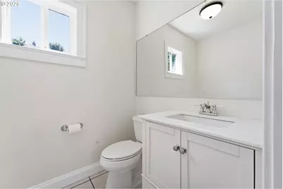 73 NE Hancock St, Portland, OR 97212 - Photo 12
