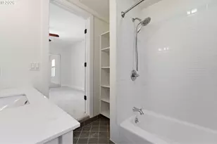 73 NE Hancock St, Portland, OR 97212 - Photo 18