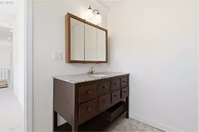 73 NE Hancock St, Portland, OR 97212 - Photo 16