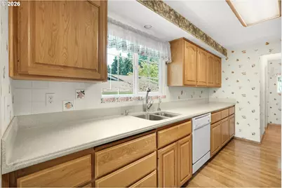 2225 W 28th Ave, Eugene, OR 97405 - Photo 10