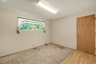 2225 W 28th Ave, Eugene, OR 97405 - Photo 16