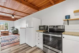 274 NE Powderhorn Dr, Corvallis, OR 97330 - Photo 8