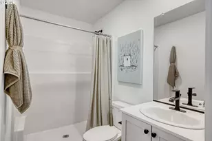 1301 Brown St, Woodburn, OR 97071 - Photo 18
