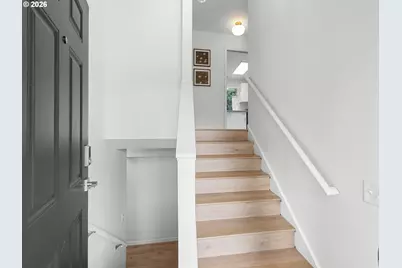2043 Canemah St, West Linn, OR 97068 - Photo 2