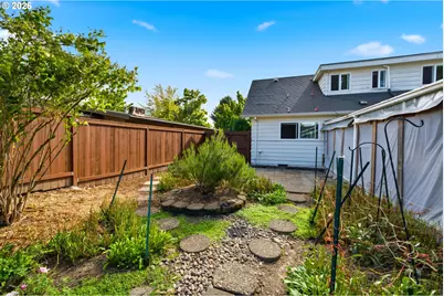 1411 NE Arrowwood St, Hillsboro, OR 97124 - Photo 32