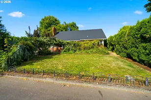 1411 NE Arrowwood St, Hillsboro, OR 97124 - Photo 4