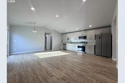 140 SE Eighth Ct, Irrigon, OR 97844 - Photo 4