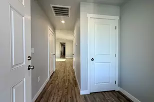 140 SE 8th Ct, Irrigon, OR 97844 - Photo 2