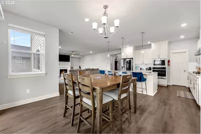 4766 S 16th Dr, Ridgefield, WA 98642 - Photo 16