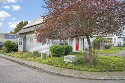 13617 NE Glendoveer Ct, Portland, OR 97230 - Photo 38