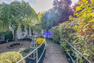 209 Templeton St, Brownsville, OR 97327 - Photo 8