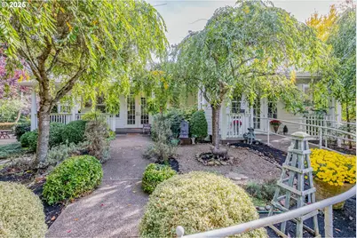 209 Templeton St, Brownsville, OR 97327 - Photo 6