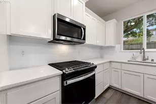 8602 NE 70th Cir, Vancouver, WA 98662 - Photo 12