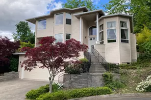 1924 NW Norfolk Ct, Portland, OR 97229 - Photo 2