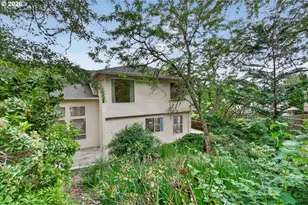 1924 NW Norfolk Ct, Portland, OR 97229 - Photo 32