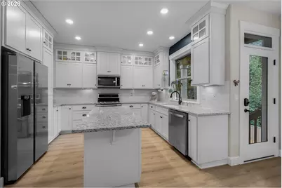 15057 SE Glenbrook Rd, Clackamas, OR 97015 - Photo 8