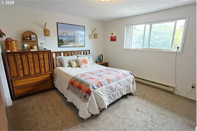 1460 Scott Ln, North Bend, OR 97459 - Photo 20