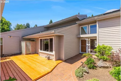 7725 SW Arbor Lake Ct, Wilsonville, OR 97070 - Photo 4